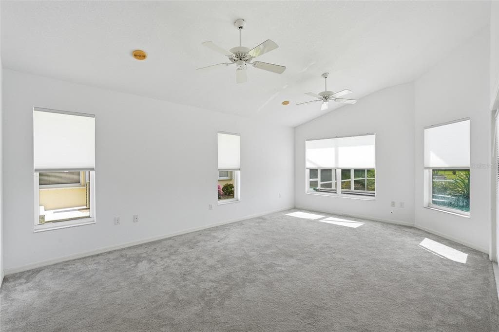 885 ROTONDA CIRCLE photo 22