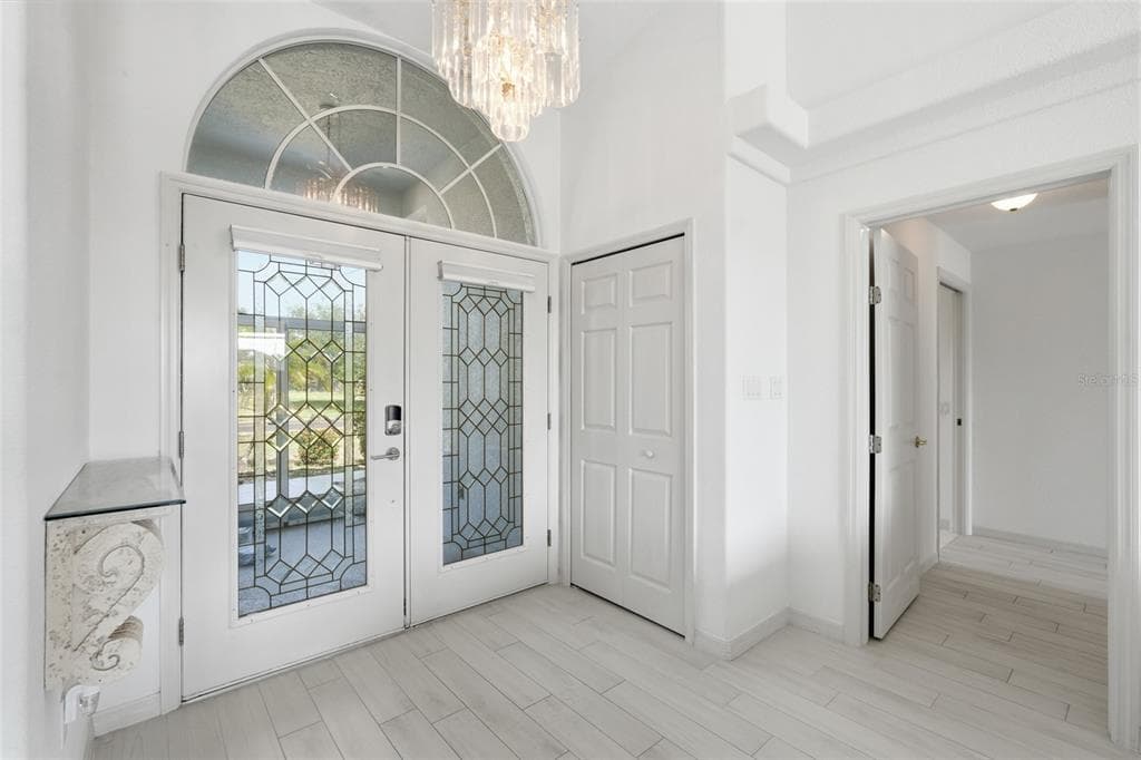885 ROTONDA CIRCLE photo 10