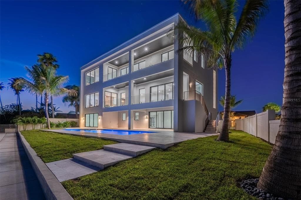 236 HOWARD DRIVE 5