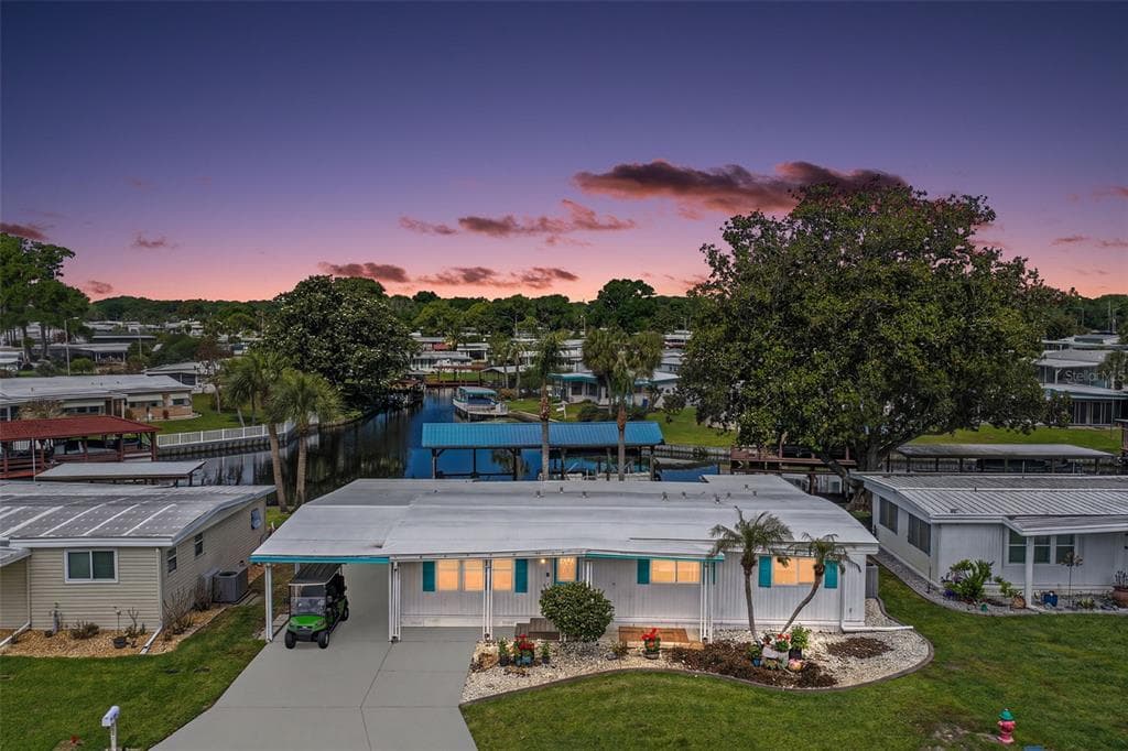 1015 SOUTHLAND DRIVE 2
