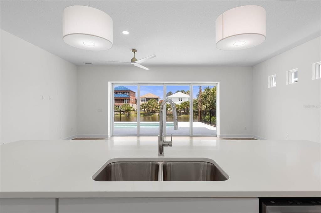 24 CINNAMON BEACH WAY photo 4