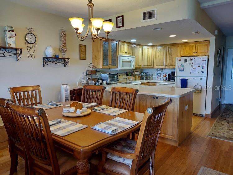 2750 OCEAN SHORE BOULEVARD 4 photo 3