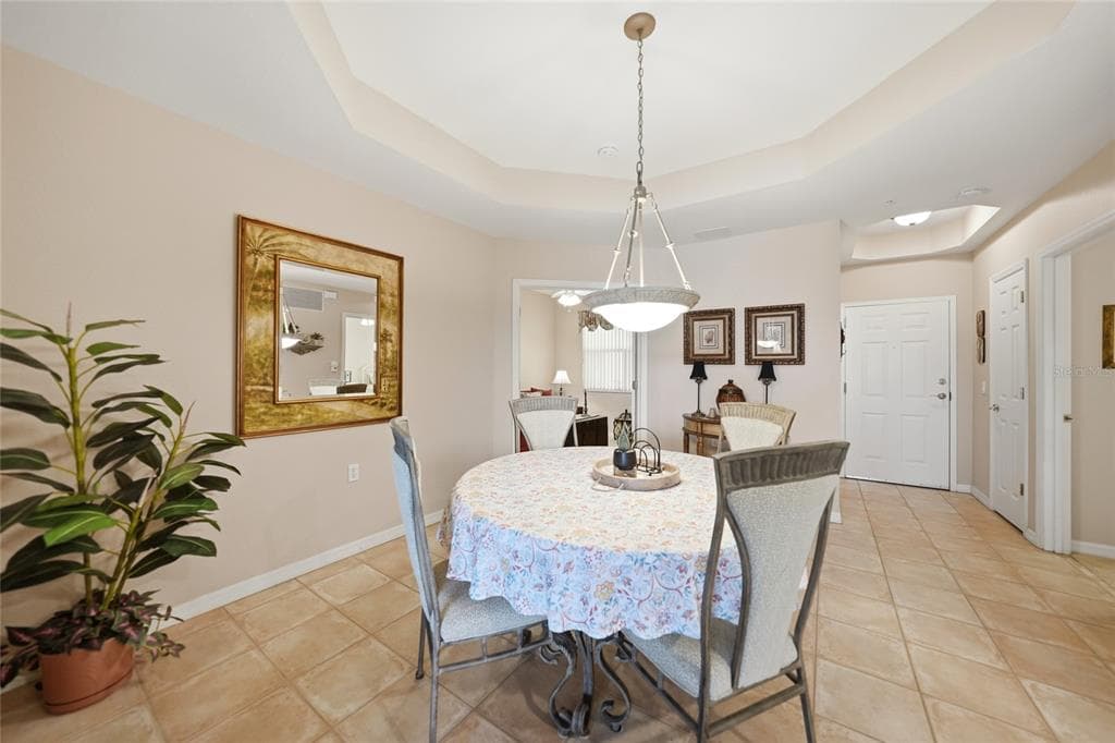 255 W END DRIVE 3306 photo 12