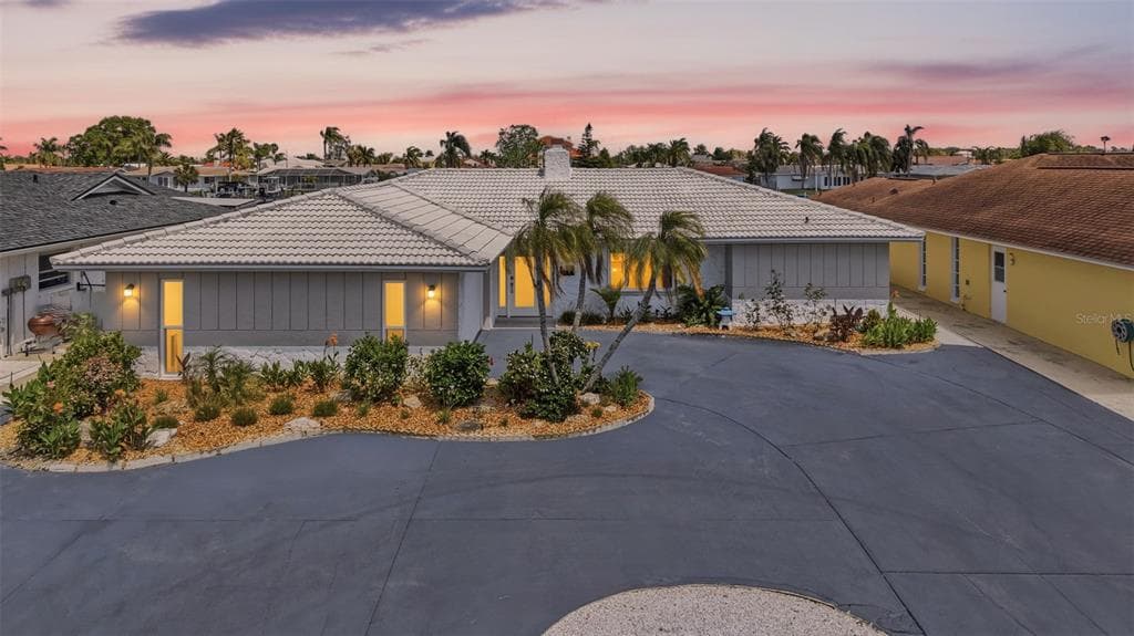 5040 GALLEON COURT 2