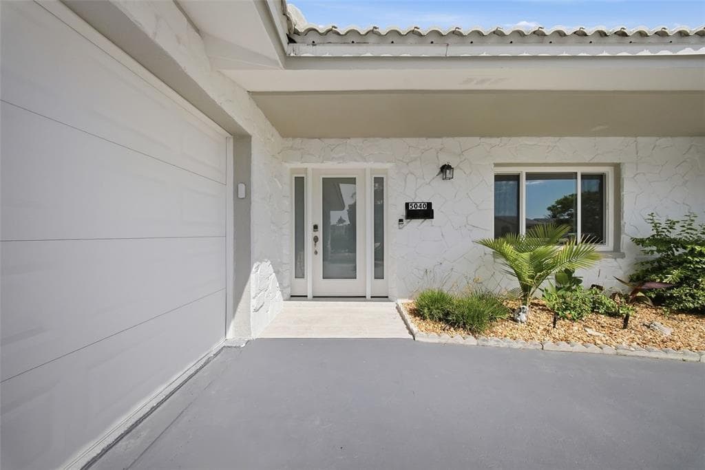 5040 GALLEON COURT 3