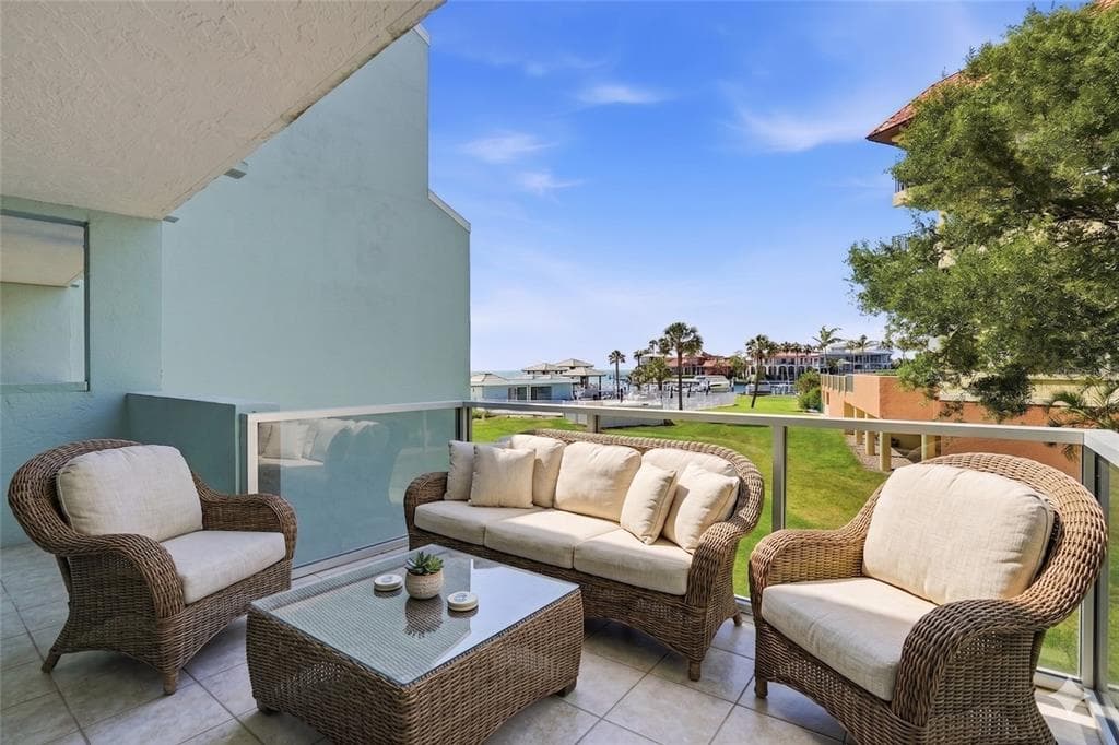 1100 PINELLAS BAYWAY S G2 photo 22