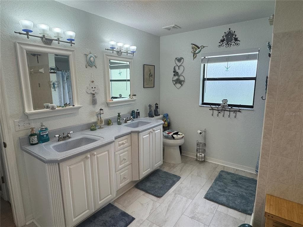 1472 IVYDALE ROAD photo 22