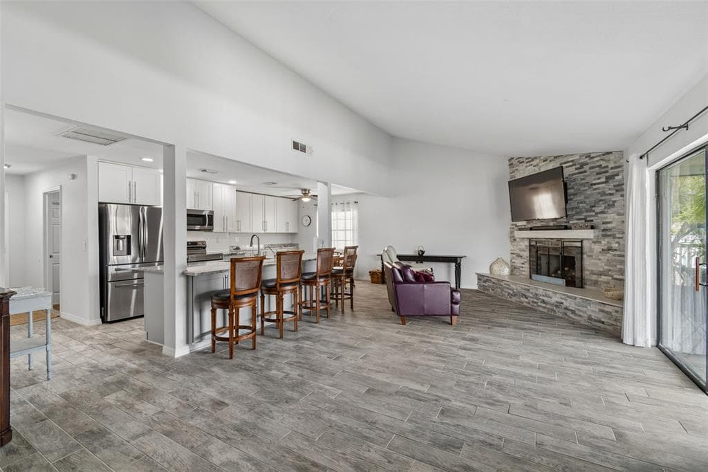 5440 LEAHY LANE photo 7