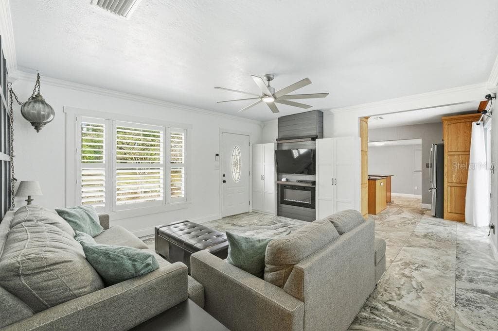 6901 17TH LANE N photo 8