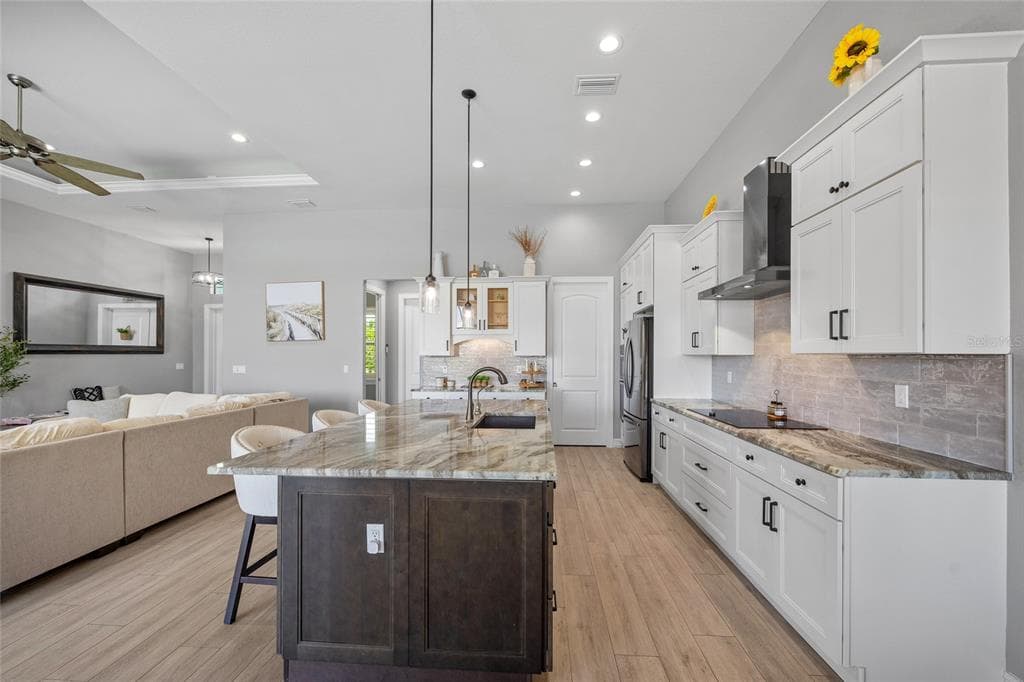 4286 HARBOR BOULEVARD photo 11