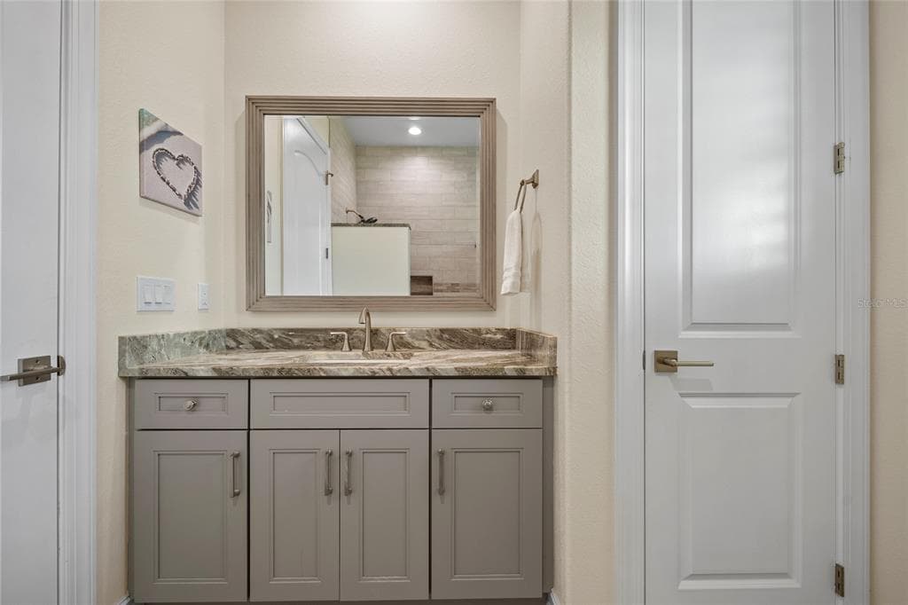 4286 HARBOR BOULEVARD photo 21