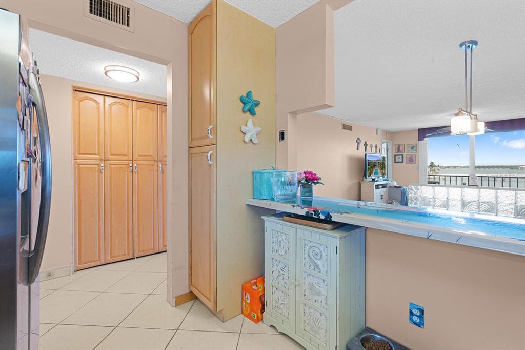 7401 BAY ISLAND DRIVE S 337 photo 18