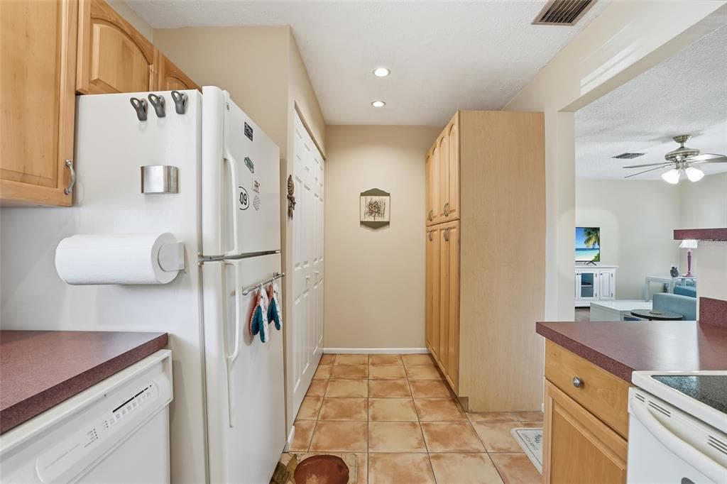 4289 ISLAND CIRCLE 1 photo 17
