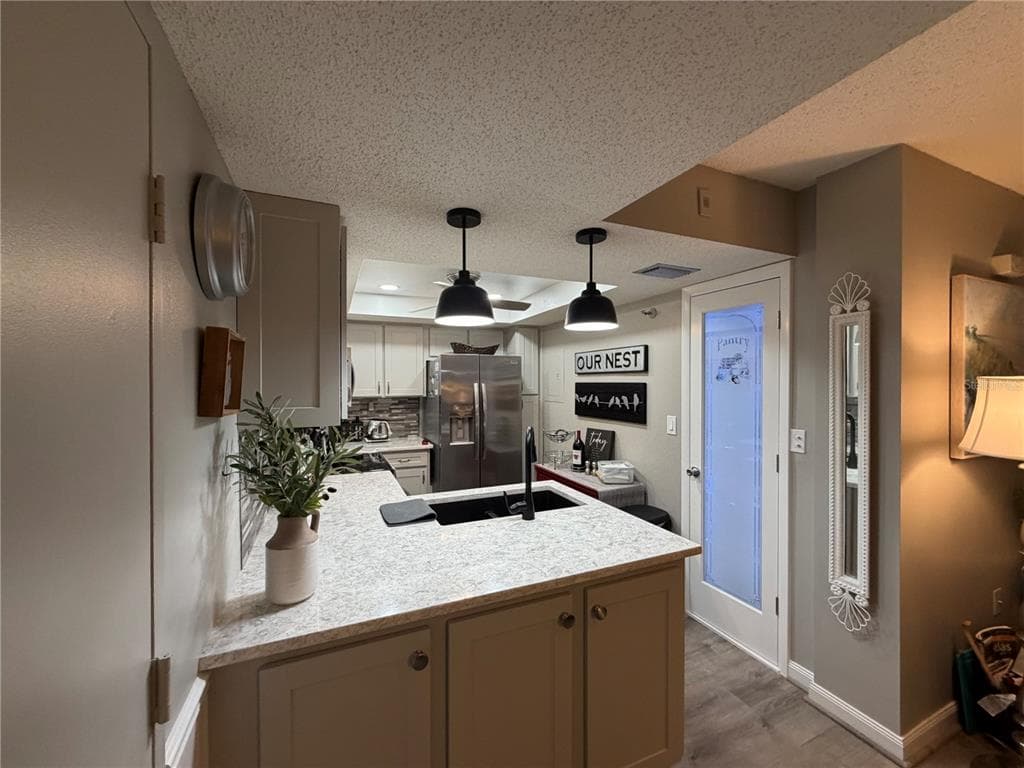 21405 OLEAN BOULEVARD 521 photo 2