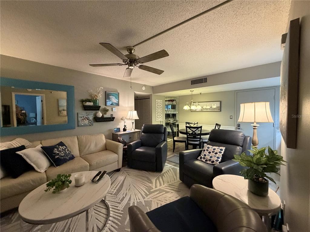 21405 OLEAN BOULEVARD 521 photo 10