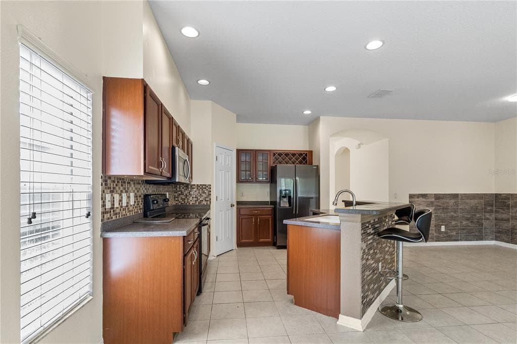 12631 CHENWOOD AVENUE photo 17