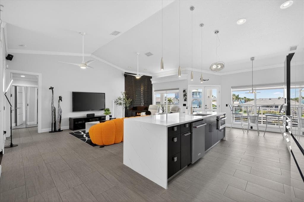 5101 SOUTH SHORE DRIVE photo 10