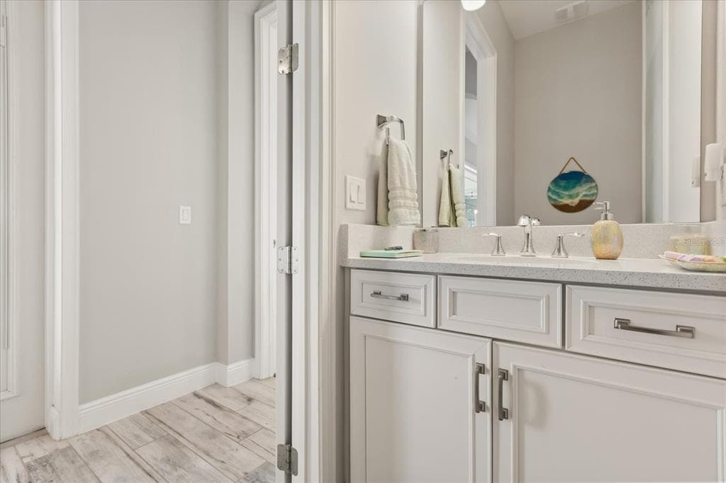 7460 JOHN HANCOCK DRIVE photo 20