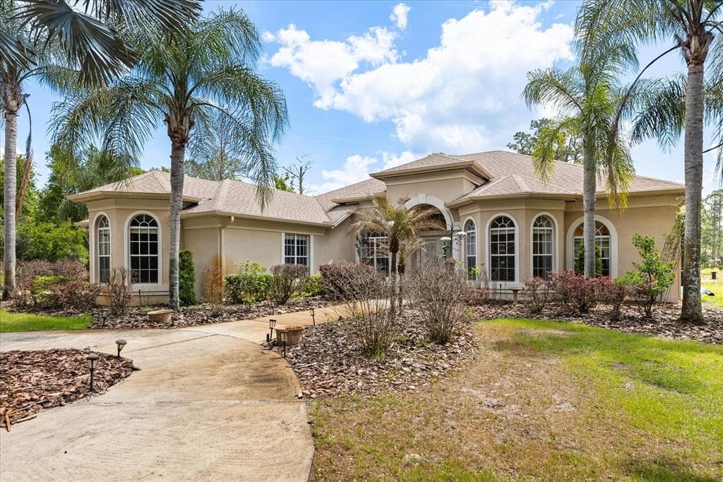 420 VALLEY STREAM DRIVE 3