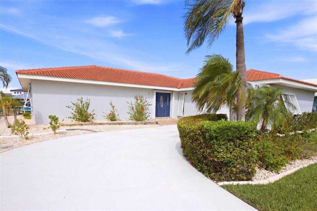 79 TROPICANA DRIVE 1