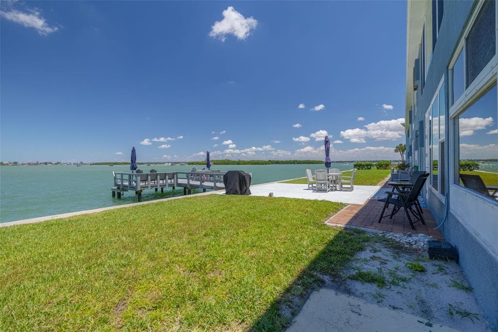 250 126TH AVENUE 104 photo 19
