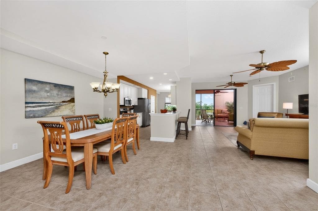 24351 BALTIC AVE 203 photo 6