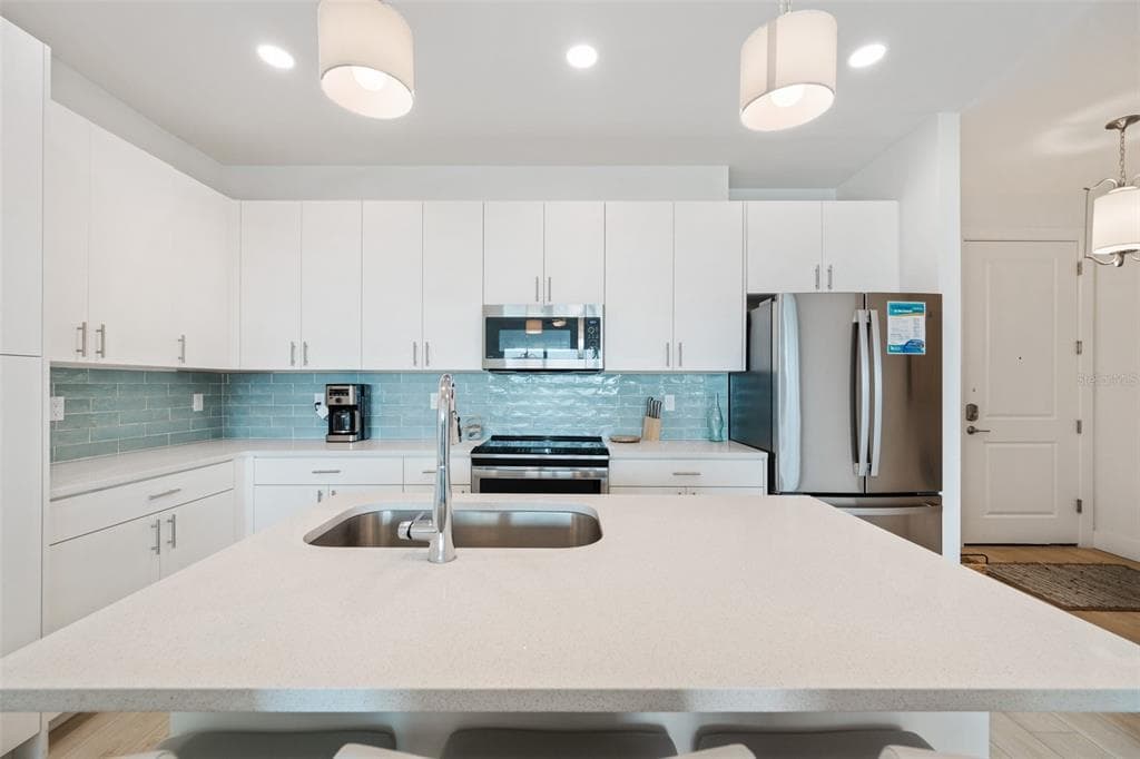 300 150TH AVENUE 510 photo 11
