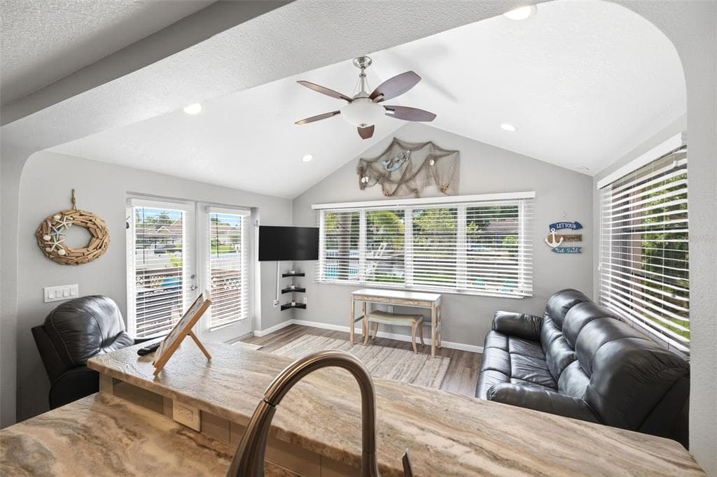 51 CYPRESS DRIVE photo 17