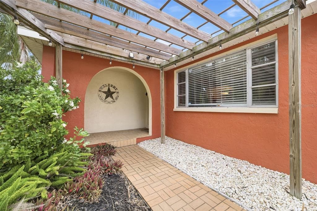 51 CYPRESS DRIVE photo 4
