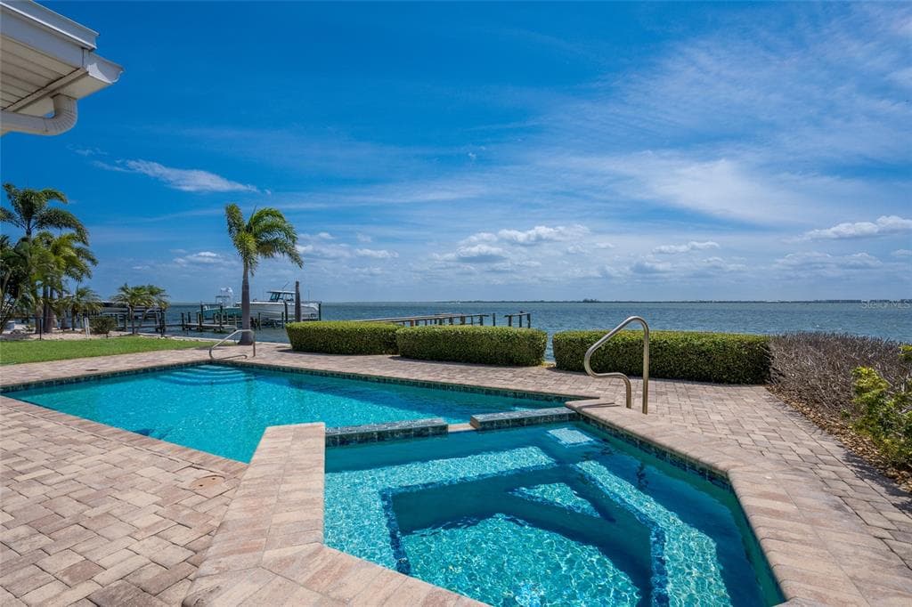 633 KEY ROYALE DRIVE photo 7