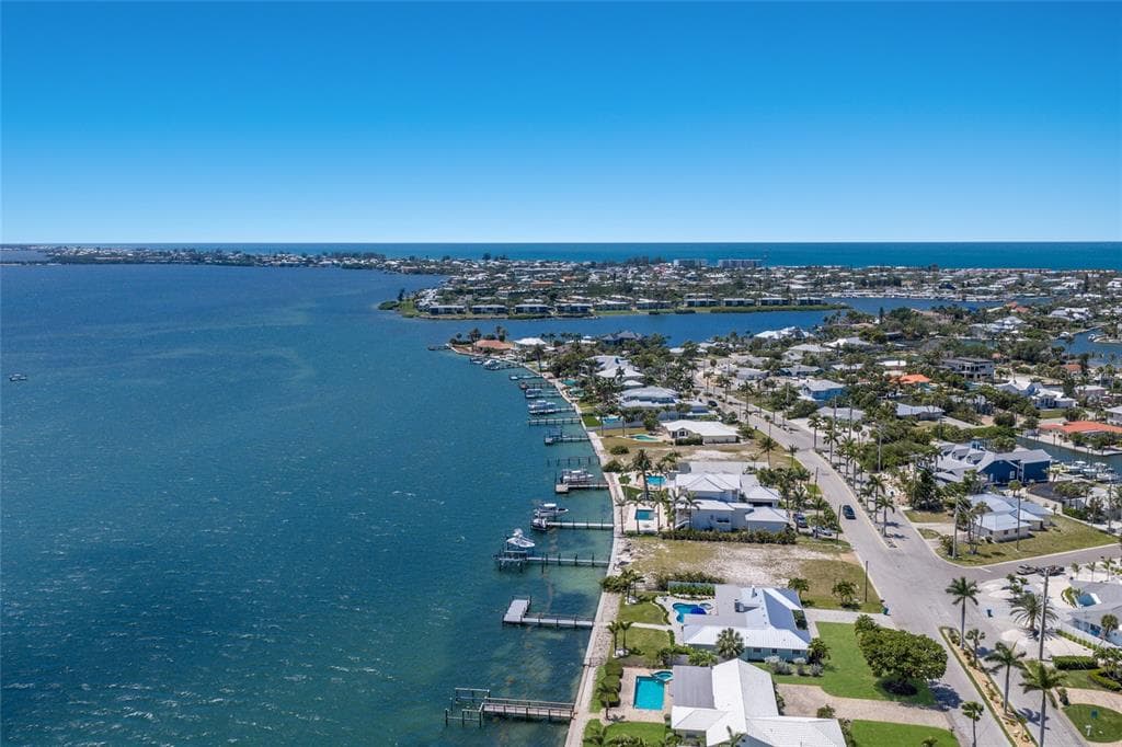 633 KEY ROYALE DRIVE 5