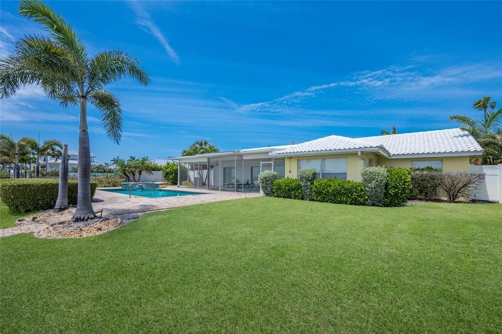 633 KEY ROYALE DRIVE photo 11