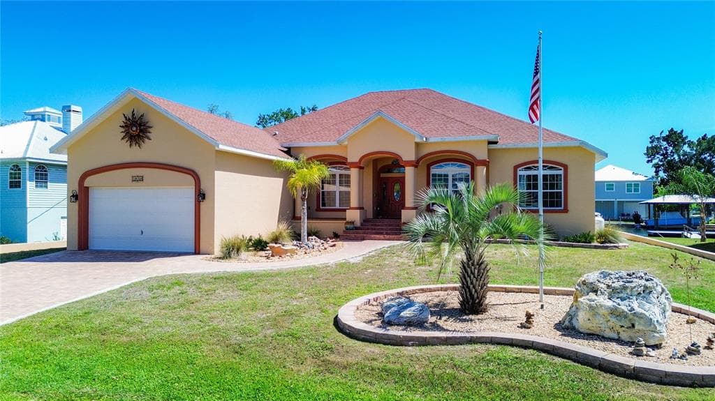 1920 NW 16TH STREET photo 2