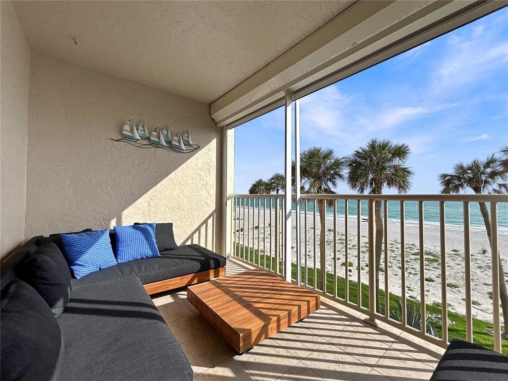 4325 GULF OF MEXICO DRIVE 305 photo 3