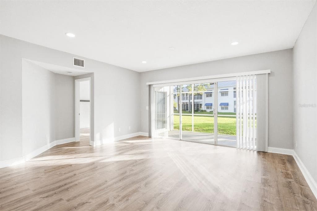 11510 SHIPWATCH DRIVE 1372 photo 16
