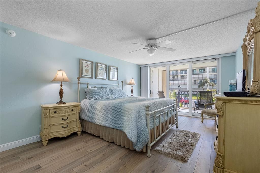 1400 GULF BOULEVARD 101 photo 22