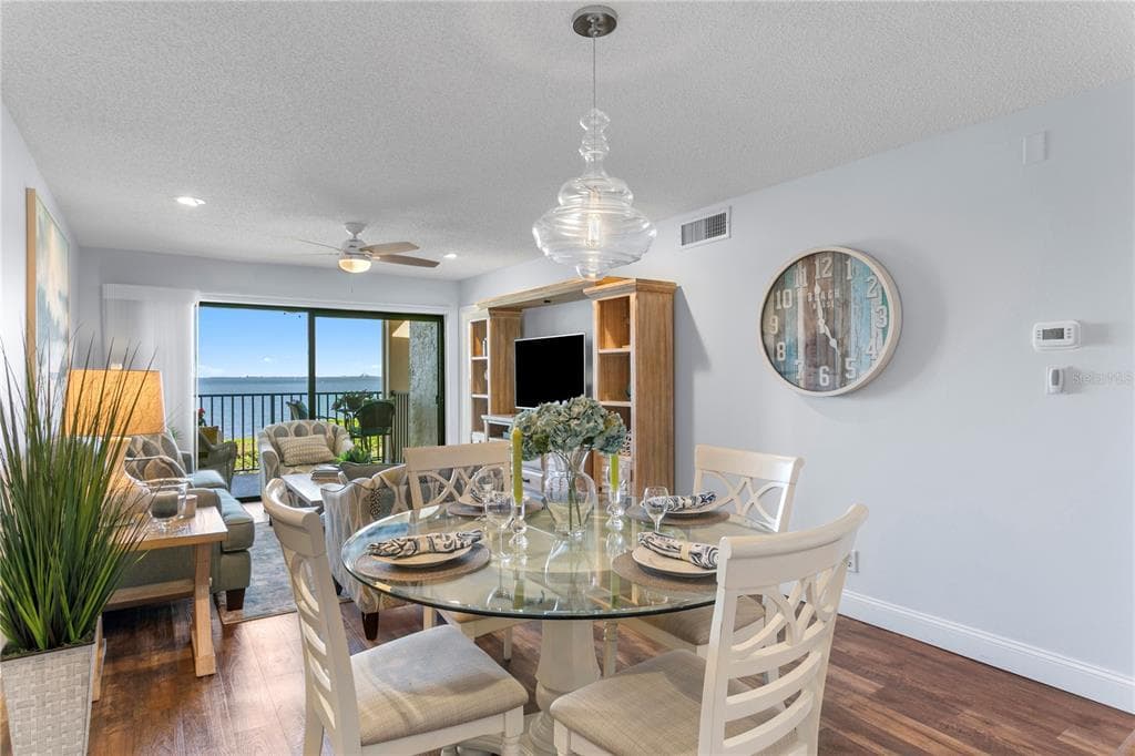 6104 PALMA DEL MAR BOULEVARD S 210 photo 3