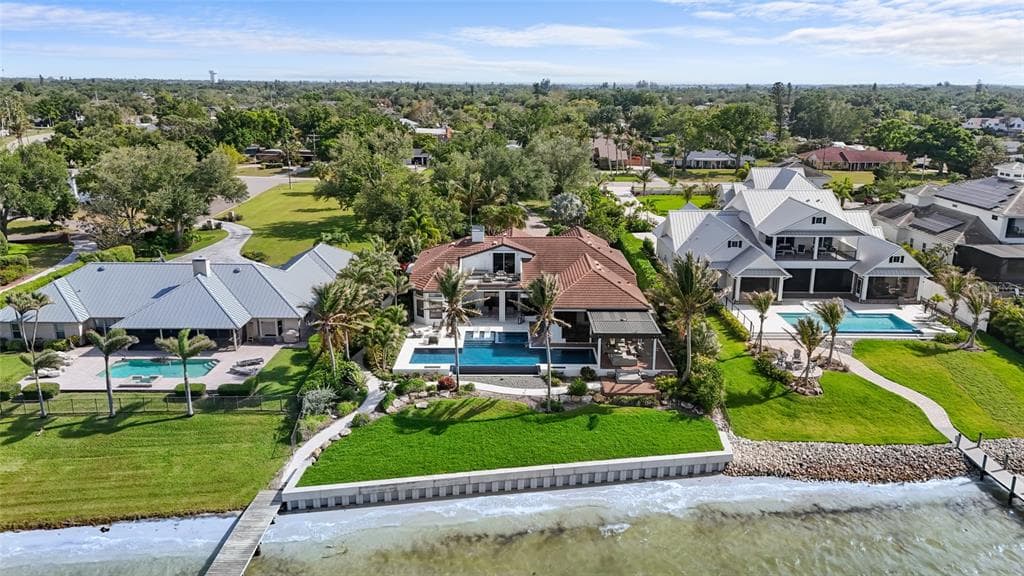 7610 DESOTO MEMORIAL HIGHWAY 5