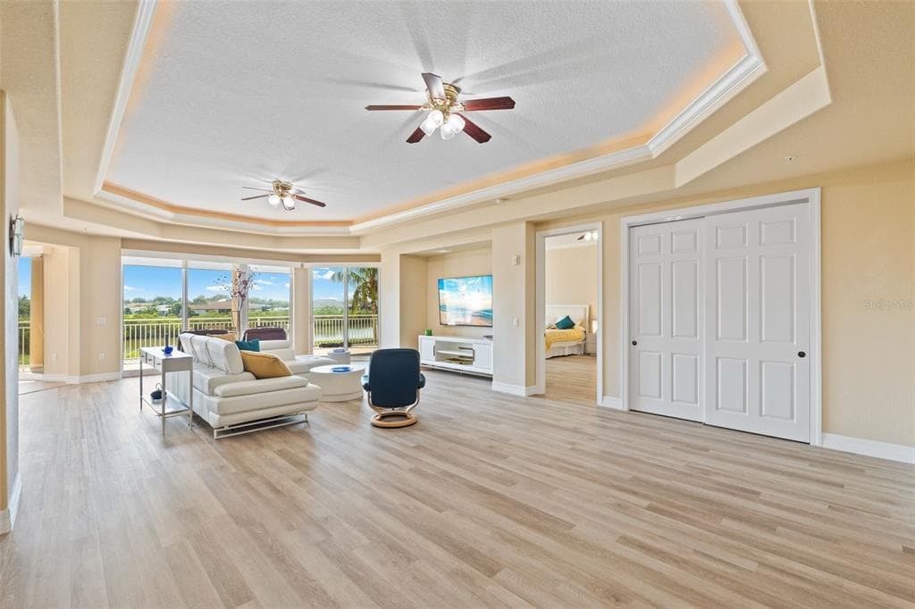 6100 JESSIE HARBOR DRIVE 202 photo 21