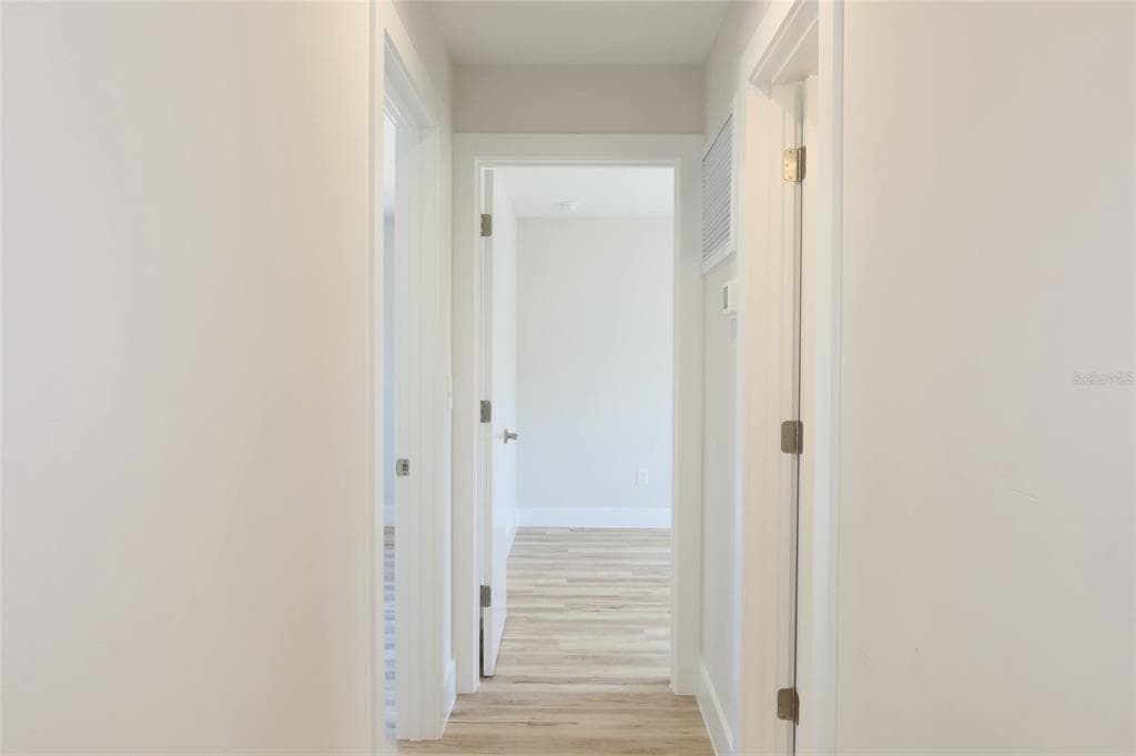 4240 FLORAMAR TERRACE photo 8