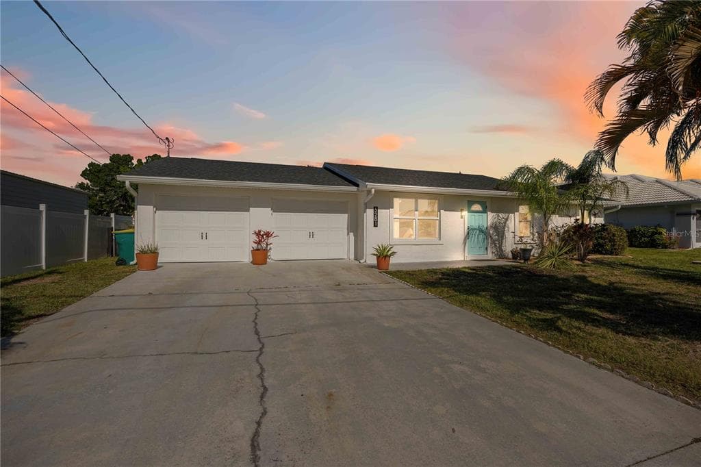 5281 BOYLE TERRACE photo 1