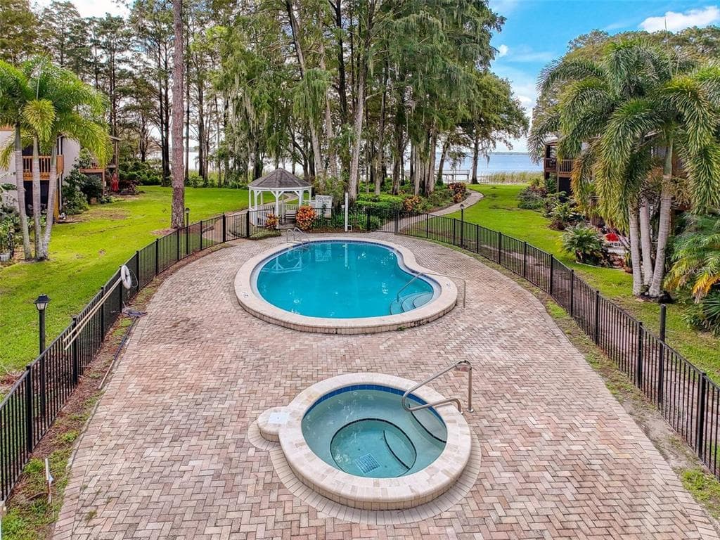 2158 TARPON LANDINGS DRIVE photo 18