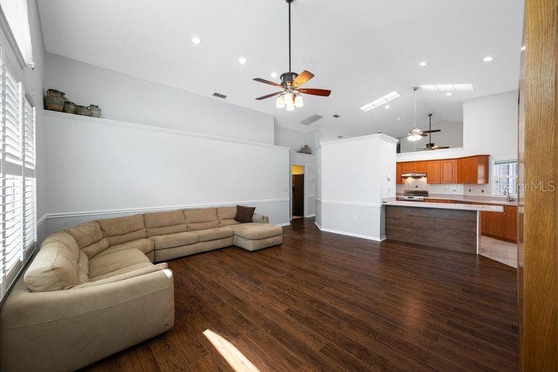 5321 GARDENS DR photo 19