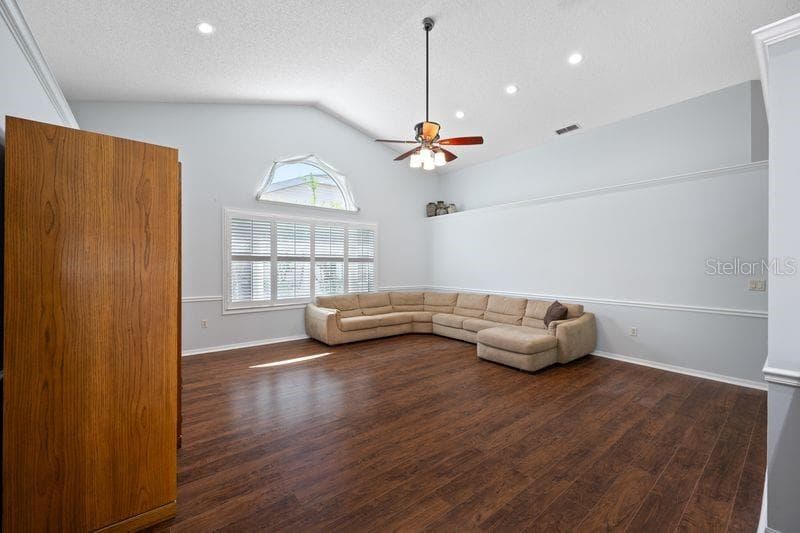 5321 GARDENS DR photo 21