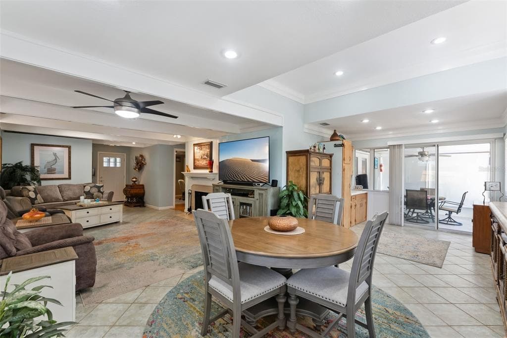 13502 COUNTRY CLUB DRIVE photo 12
