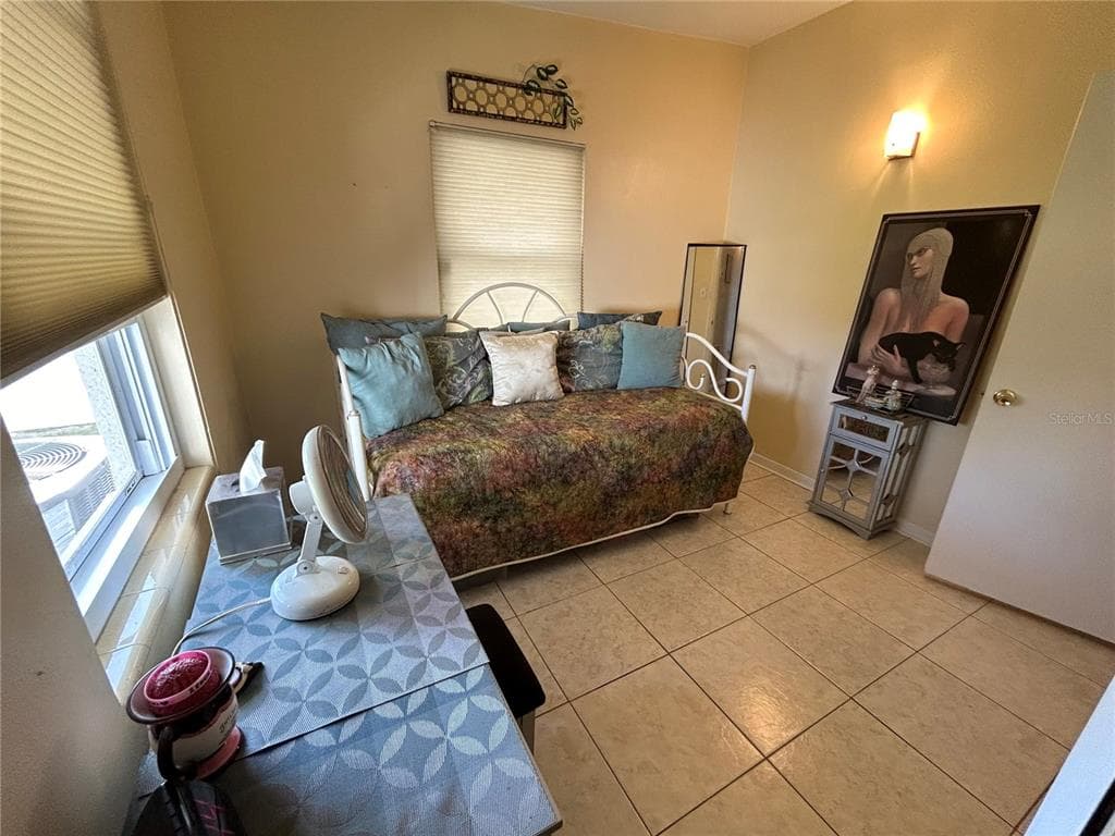 123 POINSETTIA CIRCLE NE photo 23