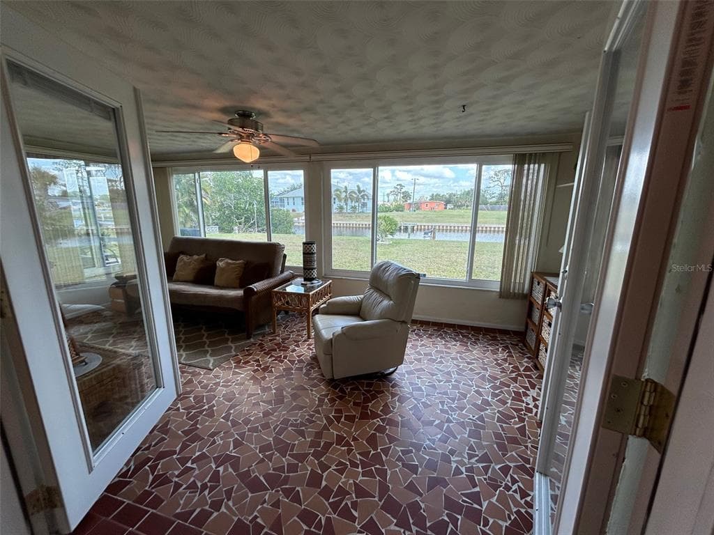 123 POINSETTIA CIRCLE NE photo 14