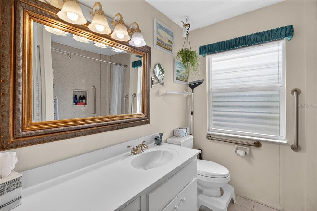 4190 STROMBUS ROAD photo 22