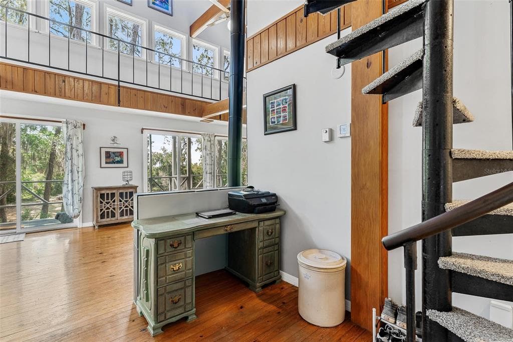 7373 CIRCLE DRIVE photo 22
