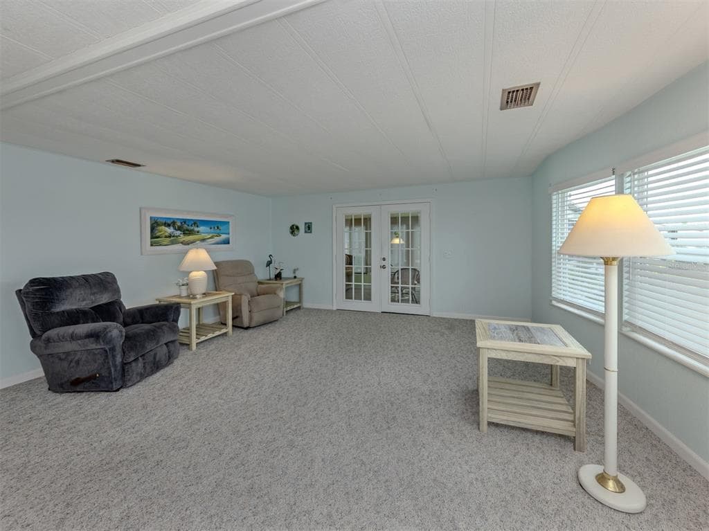 98 LAKEVIEW DRIVE photo 7